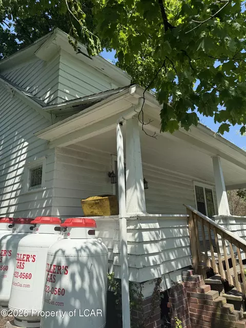 56 Pittston Ave, Yatesville, PA 18640