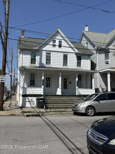 522-524 Grant St, Hazleton, PA 18201