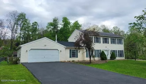 100 Sutherland Dr, Mountain Top, PA 18707