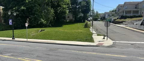290 S Main St, Pittston, PA 18640