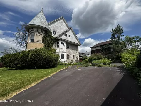 1021 Richmont St, Scranton, PA 18509