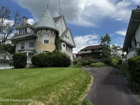 1021 Richmont St, Scranton, PA 18509