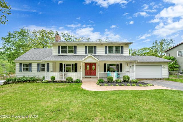 19 Colonels Ridge Rd, Mountain Top, PA 18707