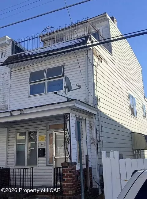 532 W Coal St, Shenandoah, PA 17976