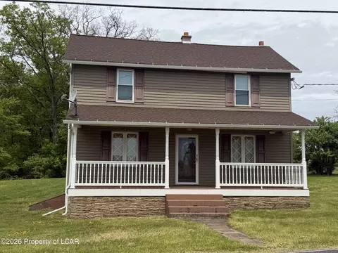 3363 Alberdeen Rd, Mountain Top, PA 18707