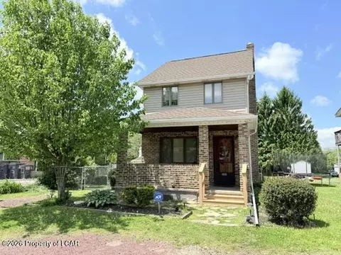 200 Haddock Rd, Mcadoo, PA 18237