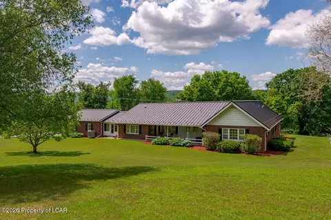 7190 Scenic Knolls Dr, Bloomsburg, PA 17815