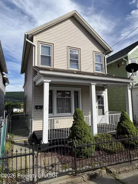 16 Green St, Ashley, PA 18706
