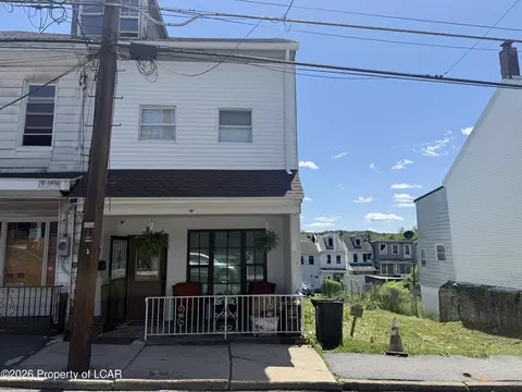 514 W Coal St, Shenandoah, PA 17976