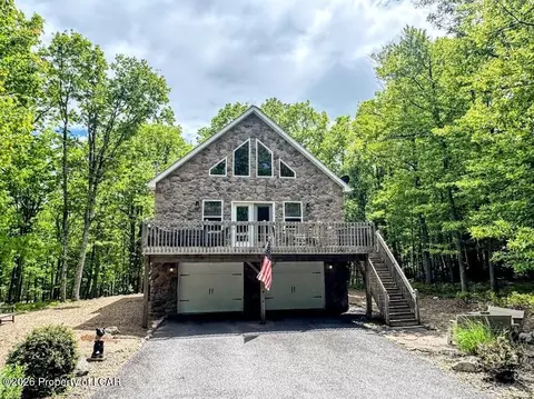 11 Little Bear Ln, Hazle Township, PA 18202