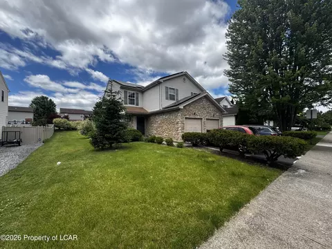 2585 Hickory Dr, Easton, PA 18040