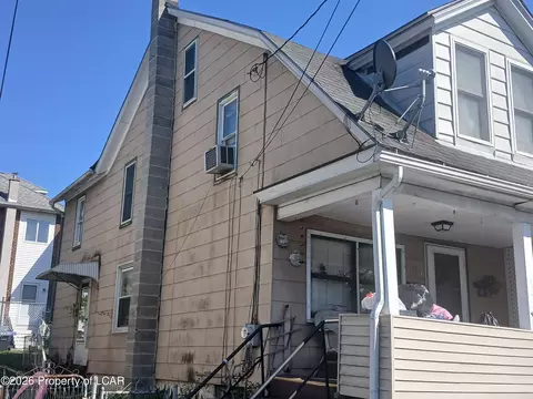 181 S Lee, Hazleton, PA 18201