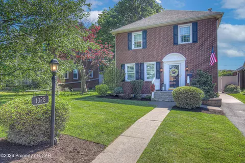 1028 E Broad St, Hazleton, PA 18201