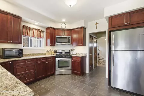 Kitchen - 1028 E Broad St, Hazleton, PA 18201 photo 2 of 4