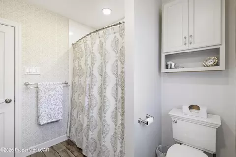 Bath - 1028 E Broad St, Hazleton, PA 18201 photo 3 of 4
