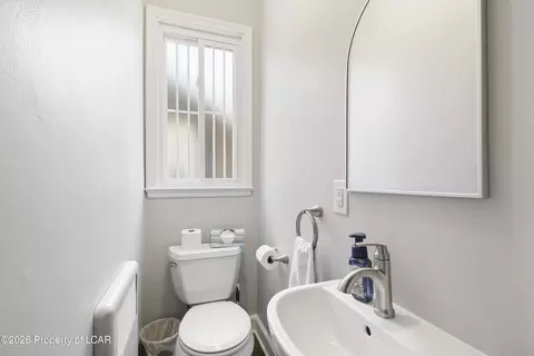 Bath - 1028 E Broad St, Hazleton, PA 18201 photo 1 of 4