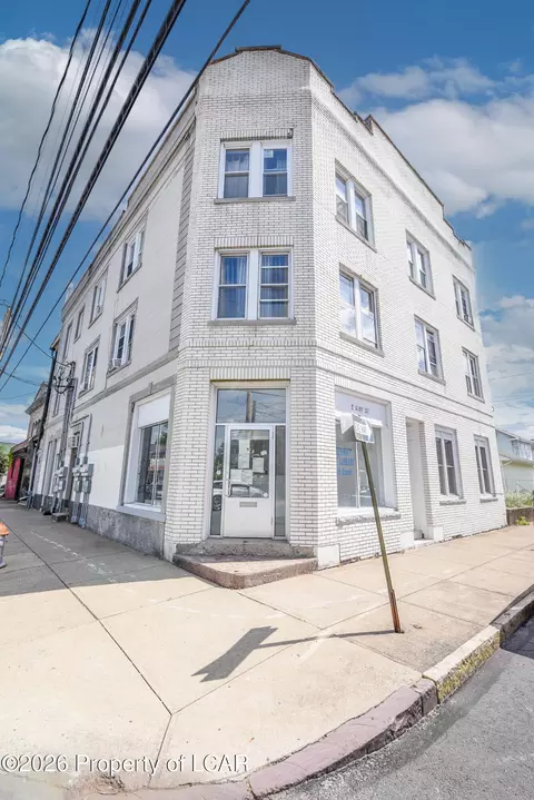 2 Airy St, Wilkes-barre, PA 18702