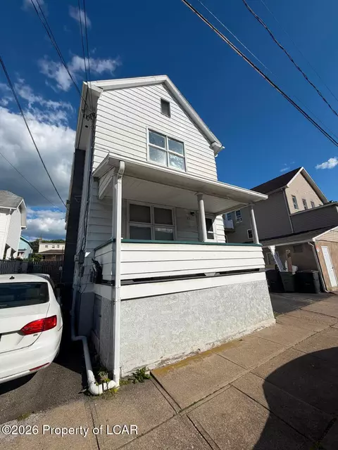15 N Walnut St, Wilkes-barre, PA 18702