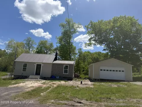 392 Lehman-outlet Rd, Dallas, PA 18612