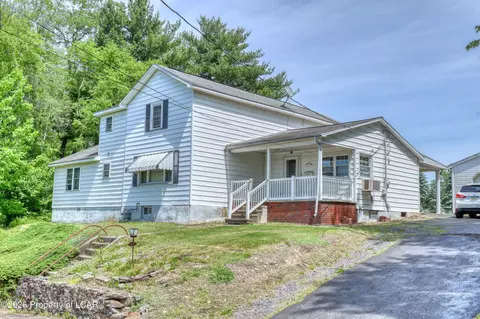 92 Valentine St, Moosic, PA 18507