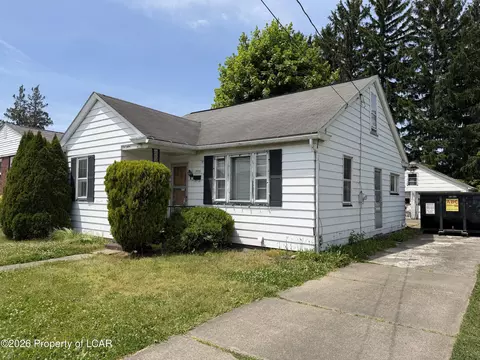 1938 Scarboro St, Exeter, PA 18643