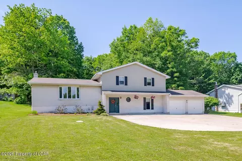 35 Charlwood Dr, Freeland, PA 18224