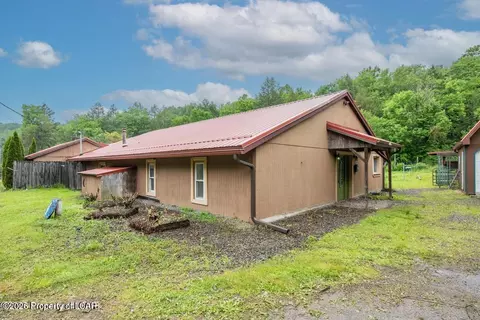 1842 Pa-118, Sweet Valley, PA 18656