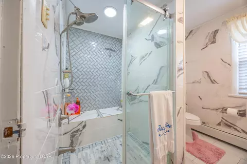 Bath - 647 E 9th St, Hazleton, PA 18201 photo 2 of 5