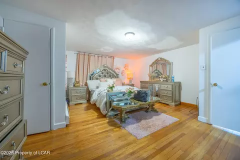 Bedroom - 647 E 9th St, Hazleton, PA 18201 photo 2 of 4