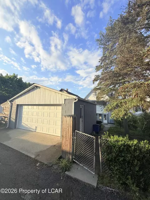 1169 W Elm St, Scranton, PA 18505