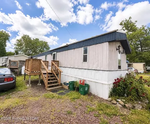 7 Glen Meadows Trlr, Pittston, PA 18640