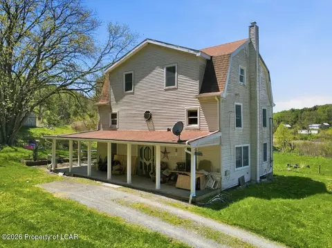 1278 Mary Pratt Rd, Nicholson, PA 18446