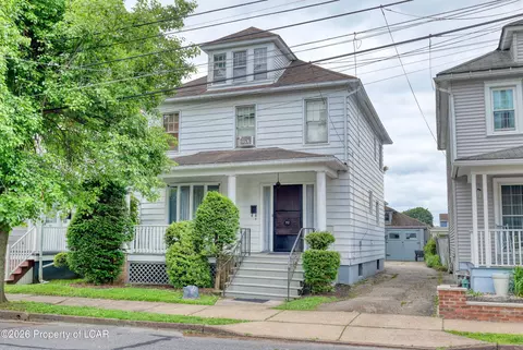 92 Birch St, Wilkes-barre, PA 18702
