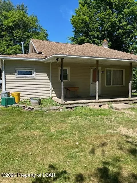 475 Mount Olivet Rd, Wyoming, PA 18644