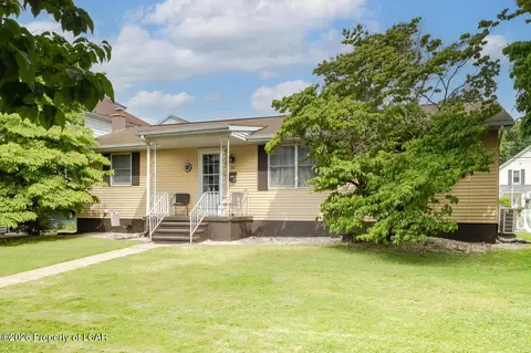 25 S Atherton Ave, Kingston, PA 18704