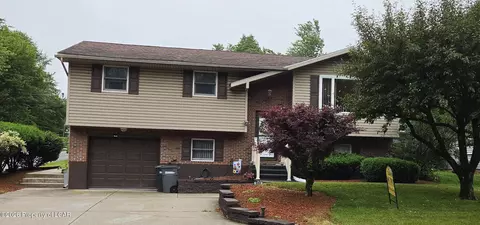 552 Kiefer Ave, Hazleton, PA 18201