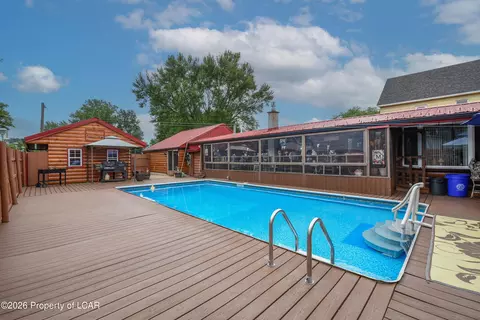 566 Nanticoke St, Hanover Township, PA 18706