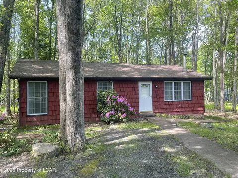 58 Squirrel Trl, White Haven, PA 18661