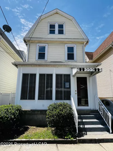 265 Poplar St, Wilkes-barre, PA 18702