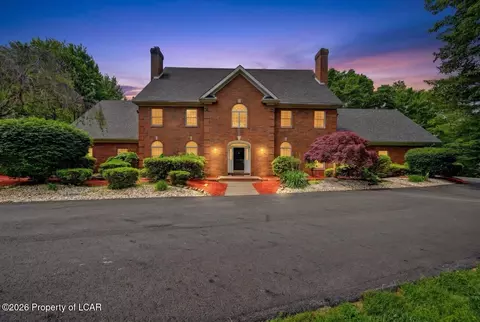 383 S Main Rd, Mountain Top, PA 18707
