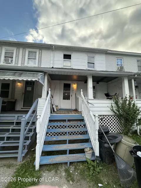 64 Spartan Cir, Freeland, PA 18224