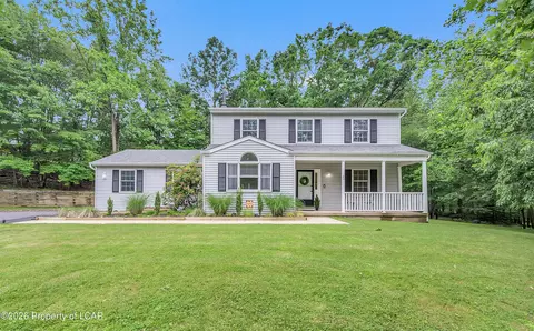 20 Stream View Ct, Mountain Top, PA 18707