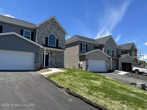 376 Colonels Rd, Hanover, PA 18706