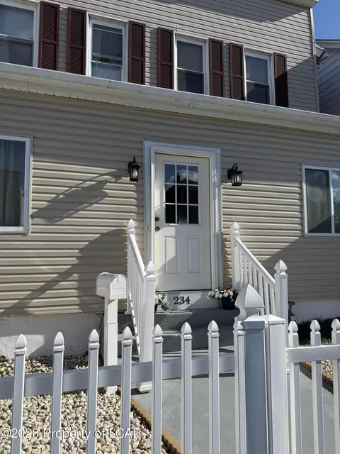 234 Carleton Ave, Hazleton, PA 18201