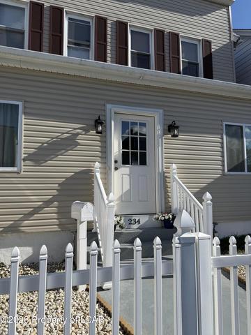 234 Carleton Ave, Hazleton, PA 18201