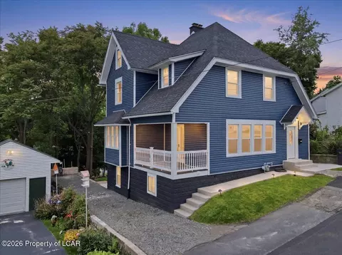 1118 Ridge Ave, Dunmore, PA 18510