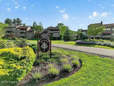 643 Meadows Ln, Dallas, PA 18612