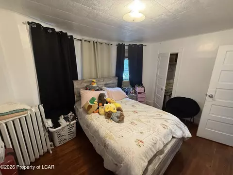 Bedroom - 129 E Beech St, Hazleton, PA 18201 photo 8 of 17