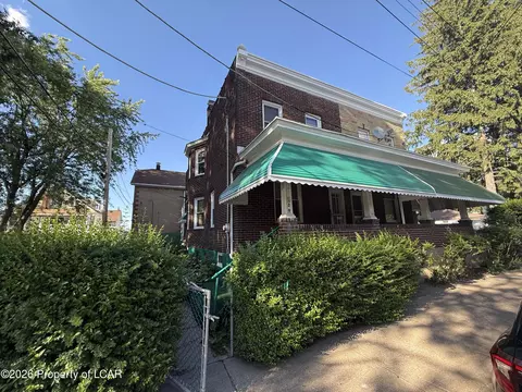 129 E Beech St, Hazleton, PA 18201