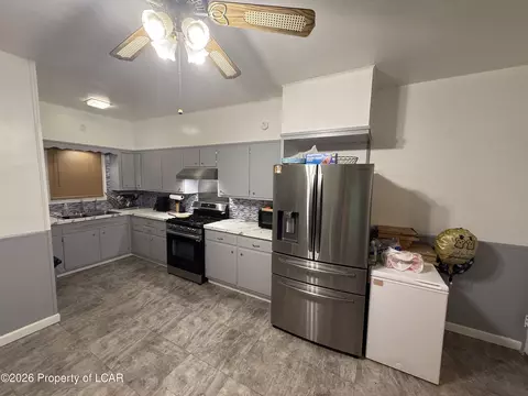 Kitchen - 129 E Beech St, Hazleton, PA 18201 photo 2 of 3